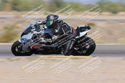 media/Oct-01-2023-SoCal Trackdays (Sun) [[4c570cc352]]/Turn 15 Inside (140pm)/